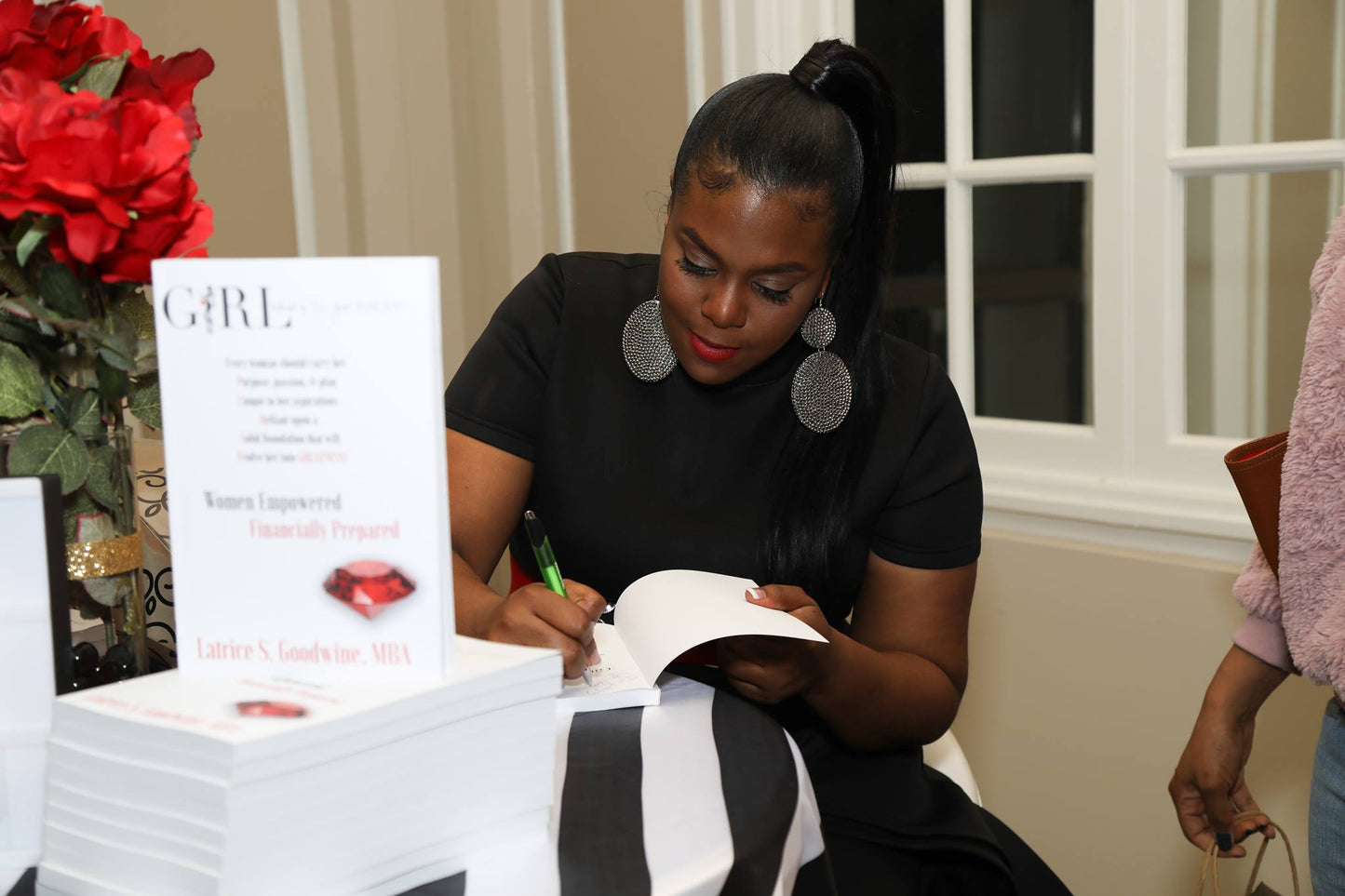 Girl! What's In Your P.U.R.S.E?: Women Empowered Financially Prepared